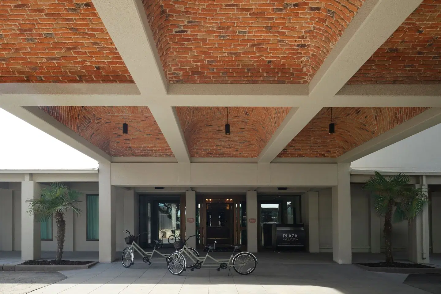 Marriott Plaza San Antonio SPORTS_AND_LEISURE