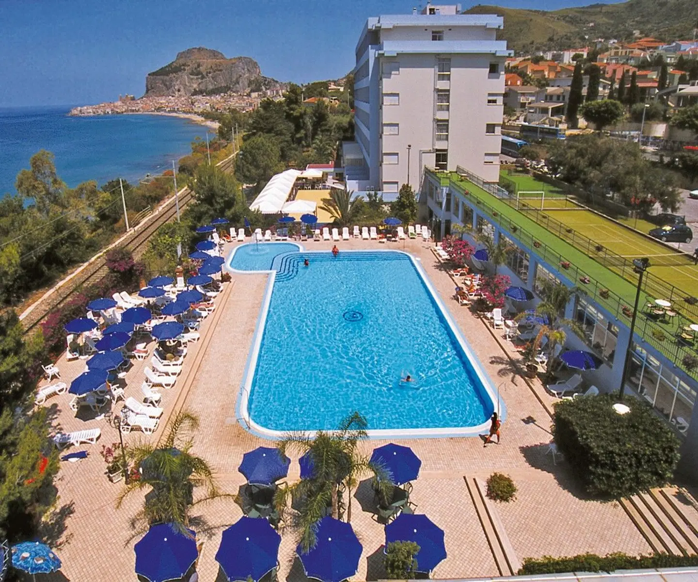 Santa Lucia Le Sabbie d'Oro OUTDOOR_POOL