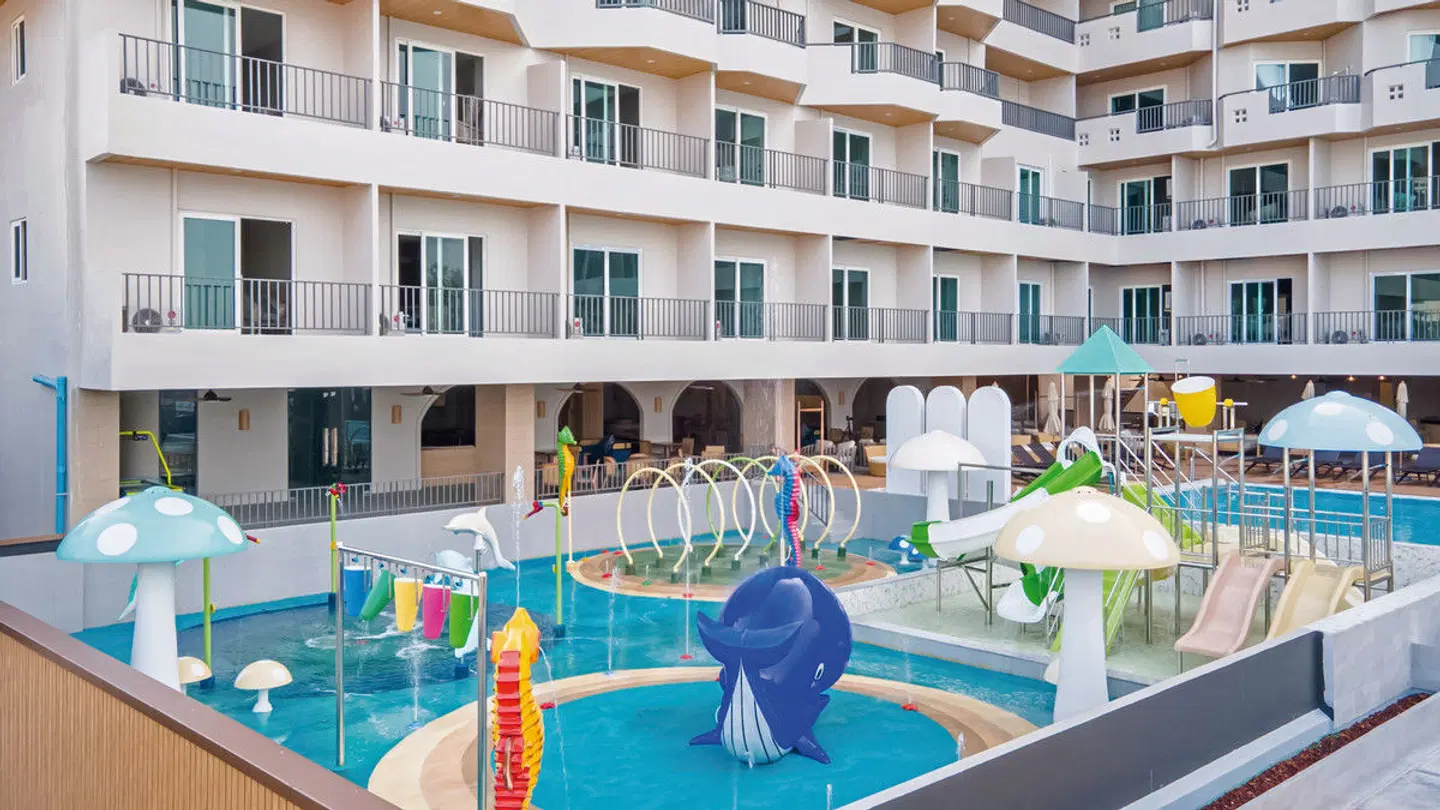 Jomtien Thani Hotel OUTDOOR_POOL