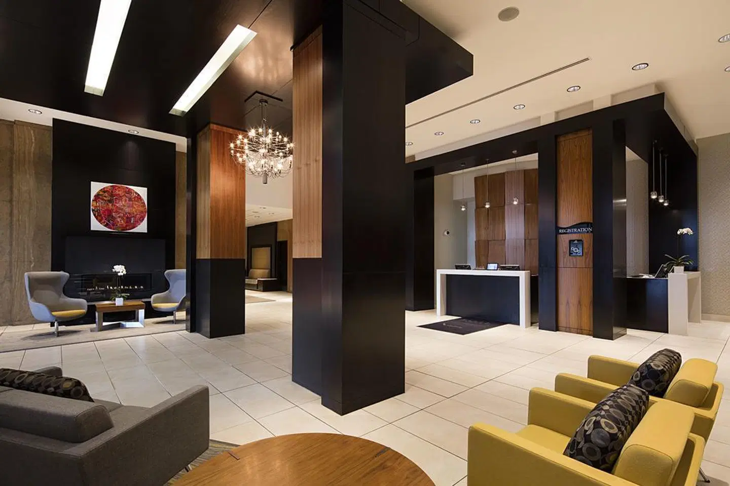 Delta Hotels by Marriott Edmonton South Conference Centre LOUNGE_LOBBY