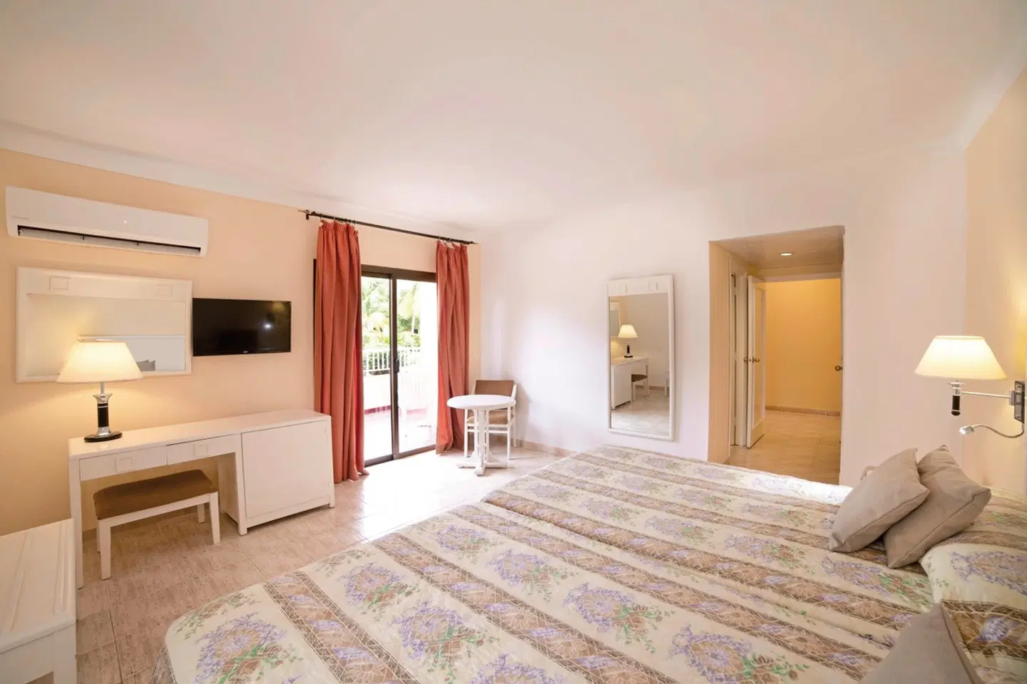 roc Arenas Doradas ROOM_EXAMPLE