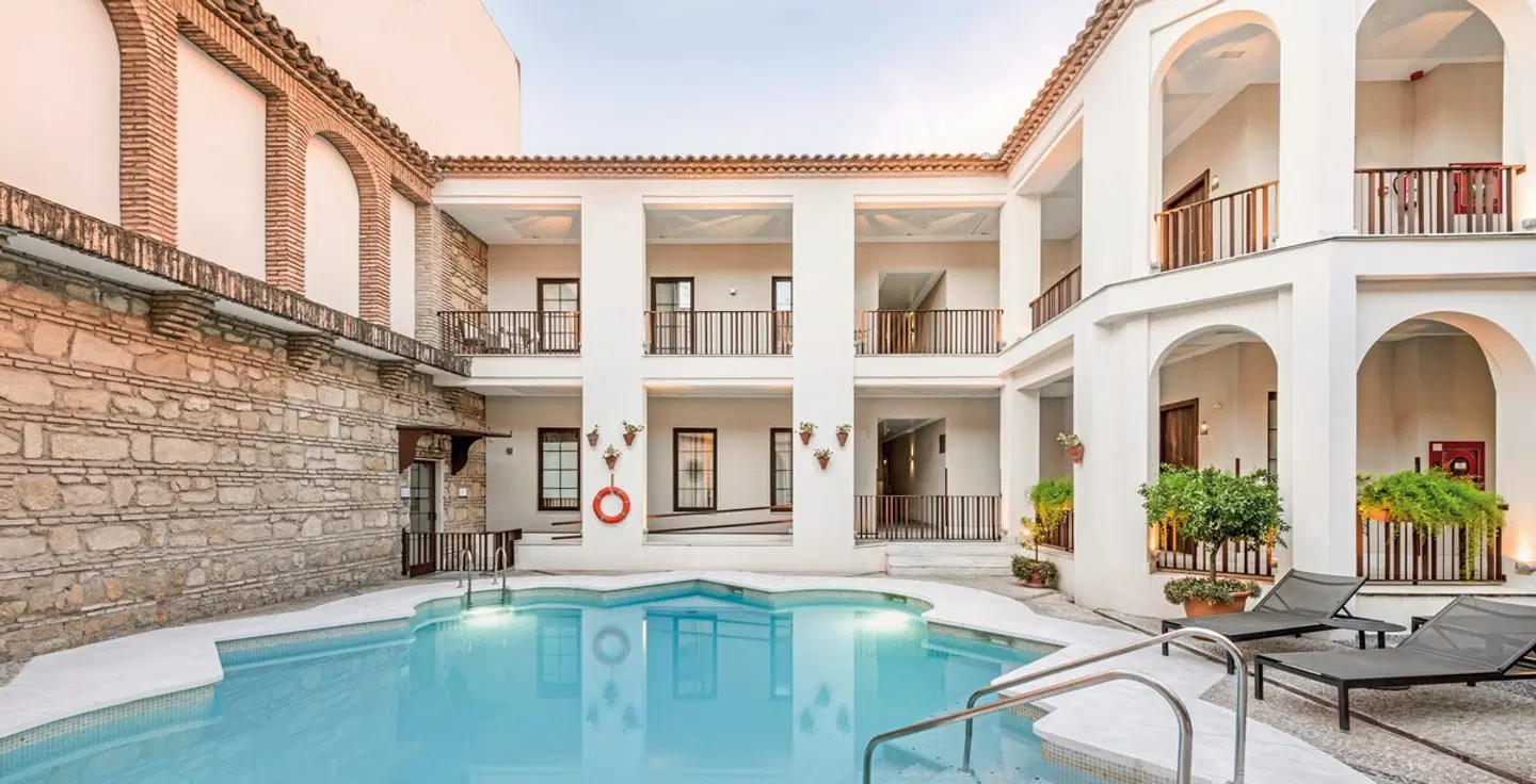 NH Collection Amistad Córdoba OUTDOOR_POOL