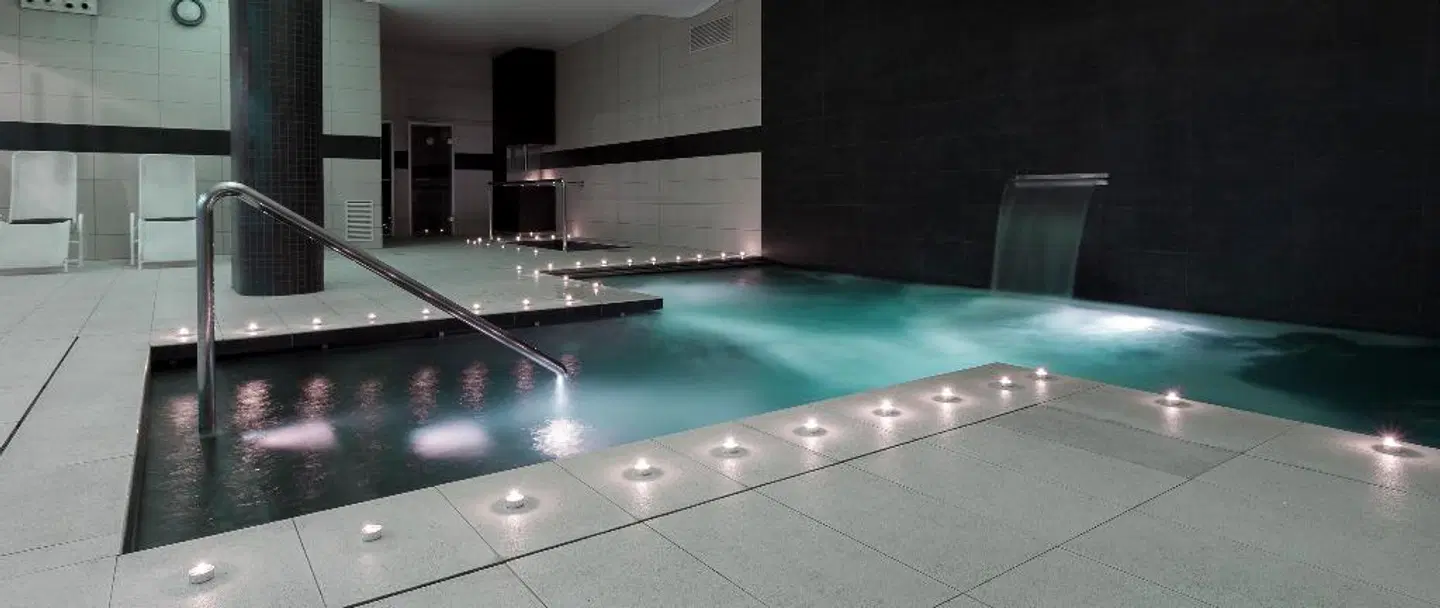 URH Ciutat de Mataró Hallenbad