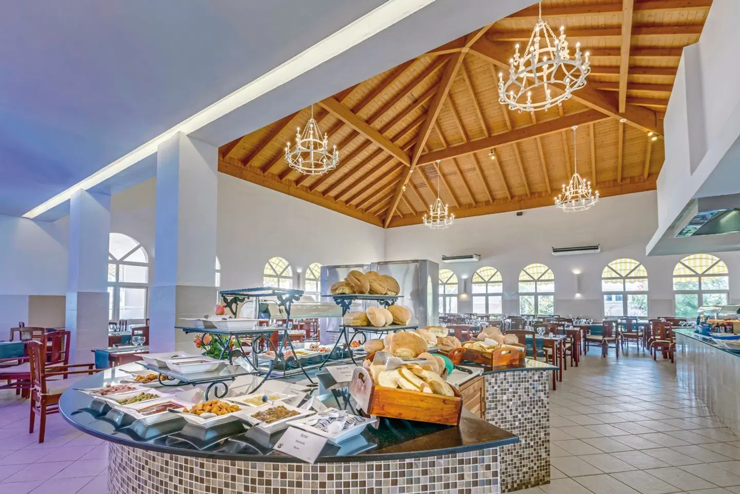 Memories Caribe Beach Resort Restaurant