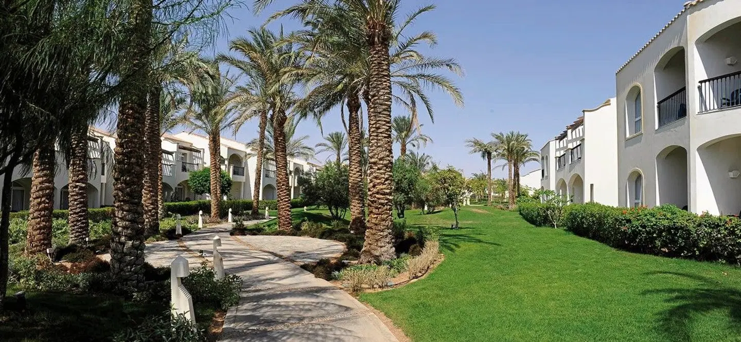 Reef Oasis Blue Bay Resort & Spa Garten