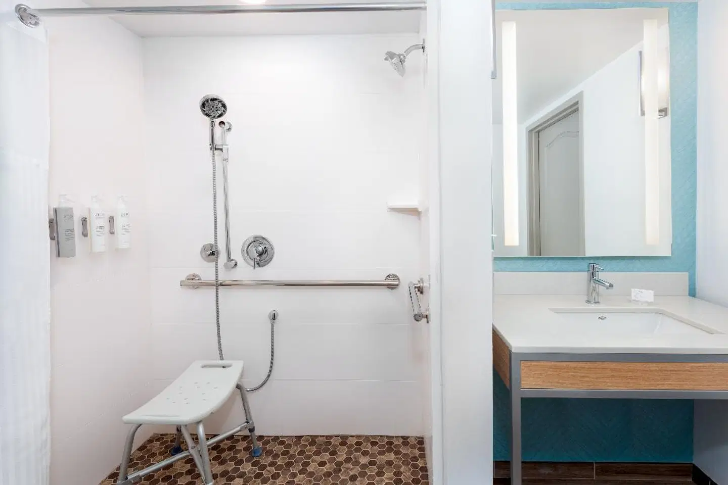 Hilton Garden Inn Orlando International Drive North Badezimmer