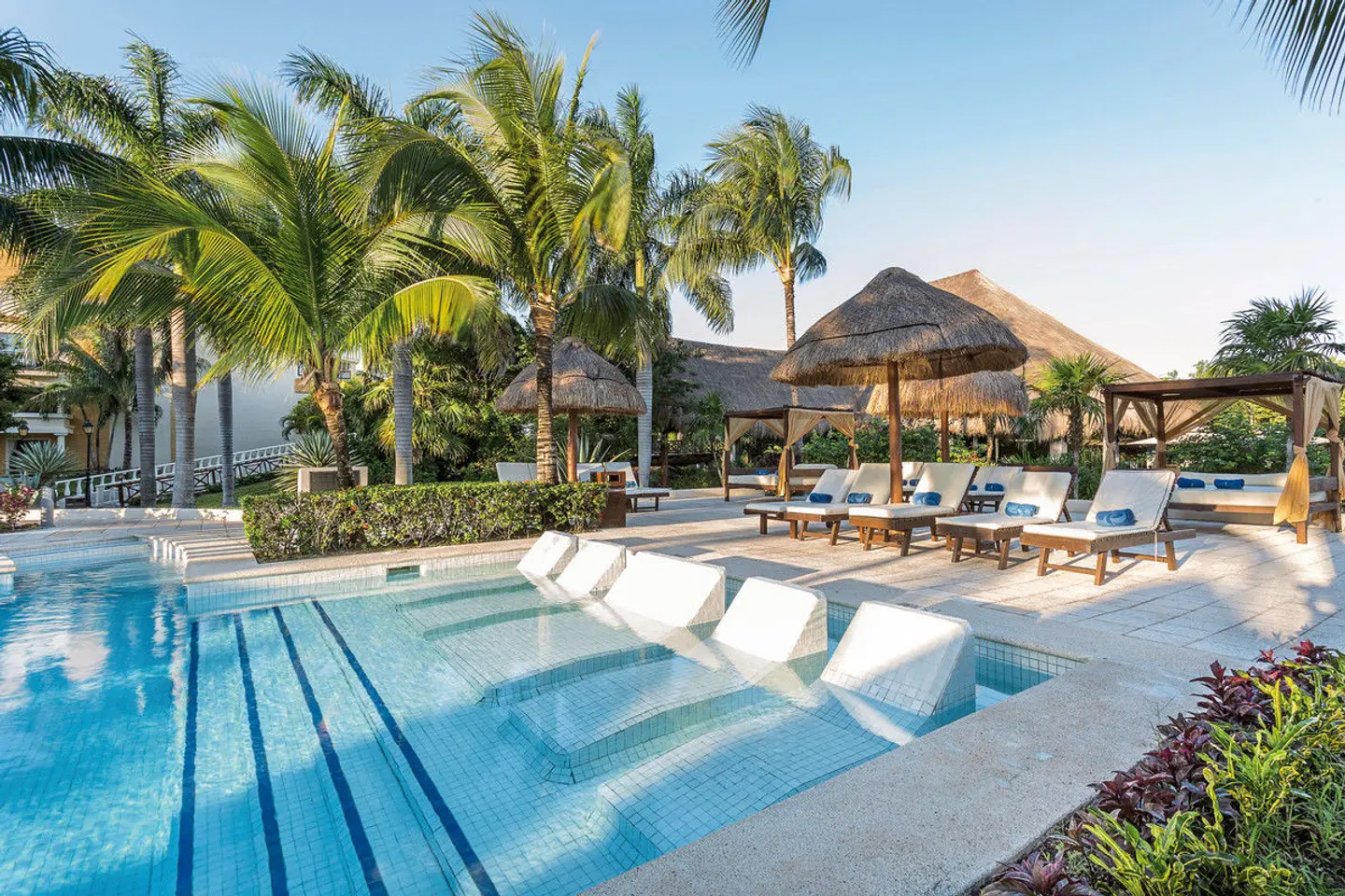 TRS Yucatan Hotel OUTDOOR_POOL