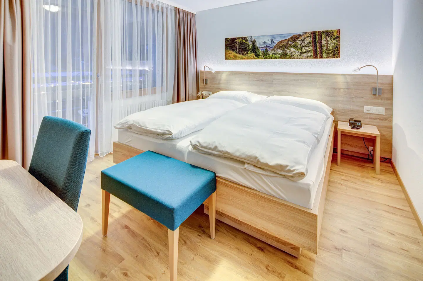 Matterhorn Inn ROOM_EXAMPLE