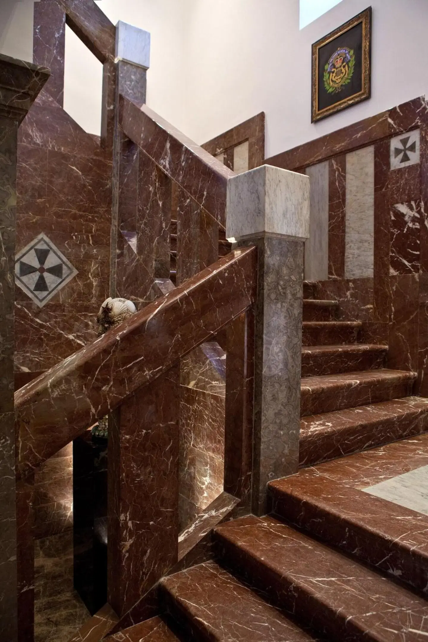 The Ashbee Hotel EXTERIOR