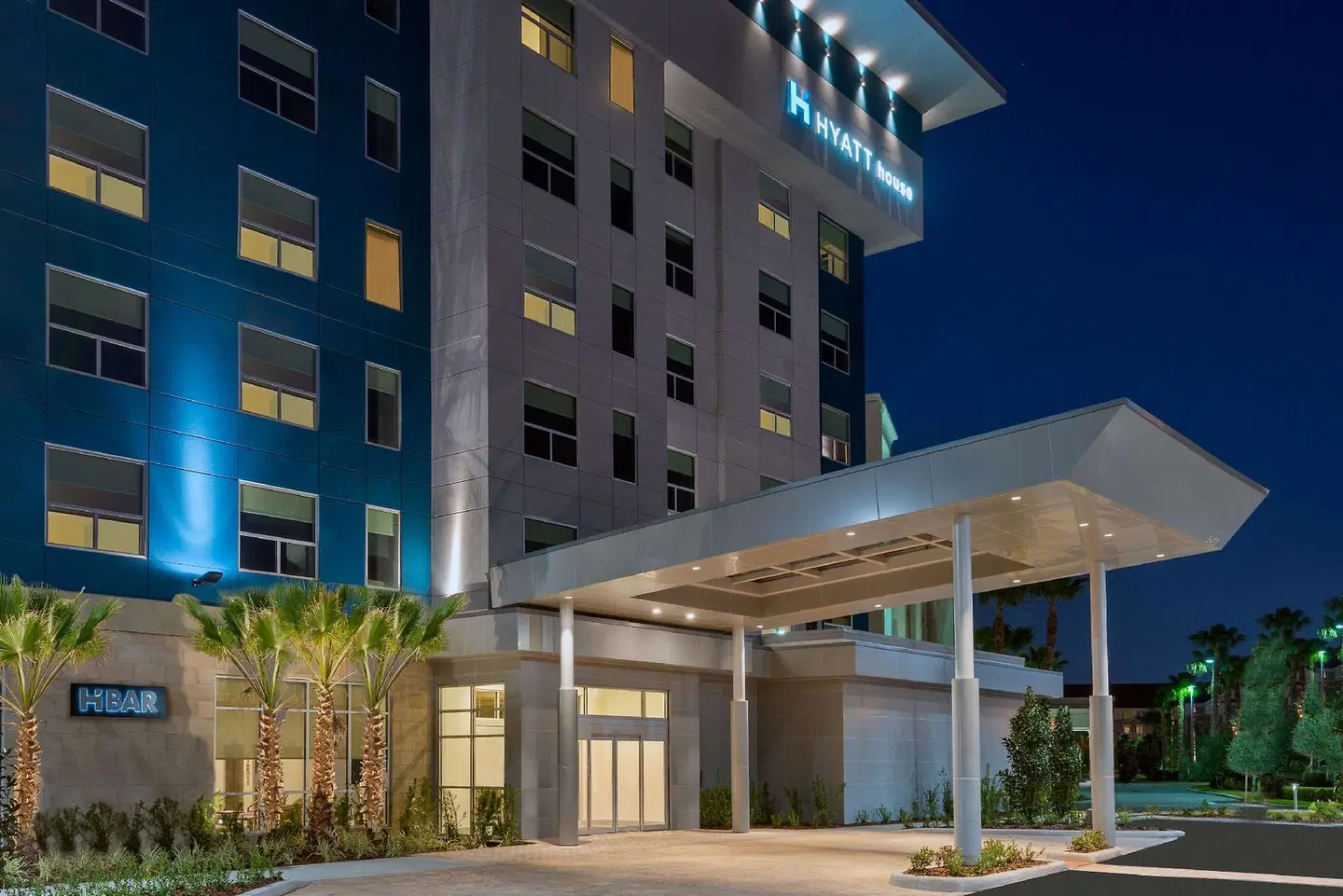Hyatt House Orlando Airport EXTERIOR