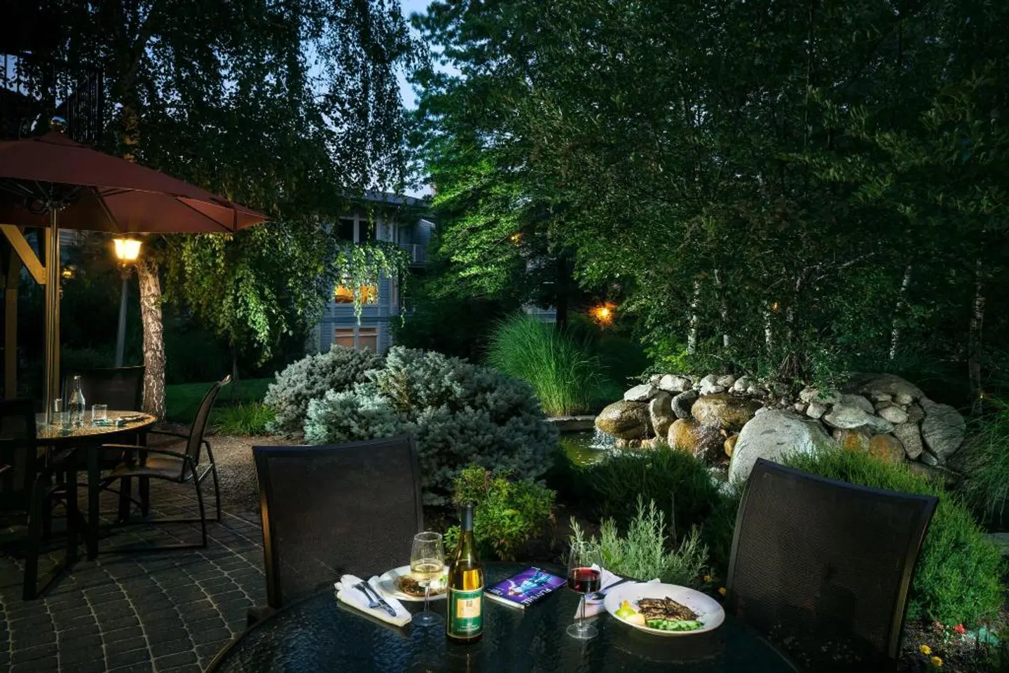 Plaza Inn & Suites at Ashland Creek Garten