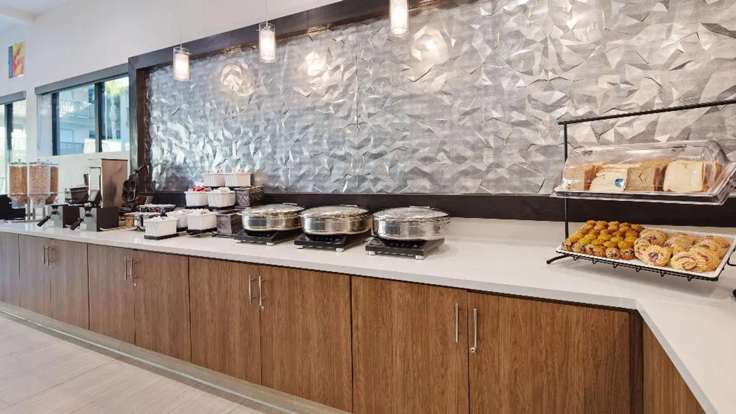 Best Western Carlsbad by the Sea Badezimmer