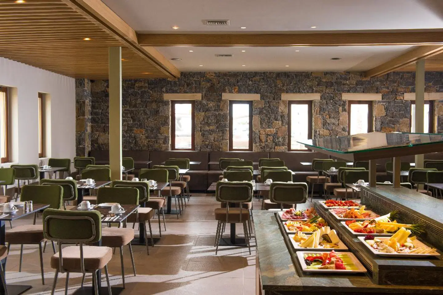 Petousis Hotel & Suites Restaurant