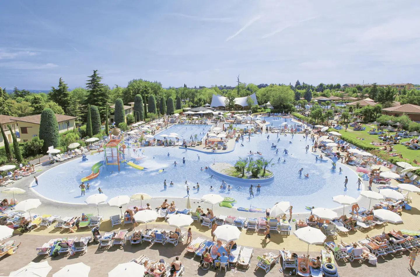 Bella Italia OUTDOOR_POOL