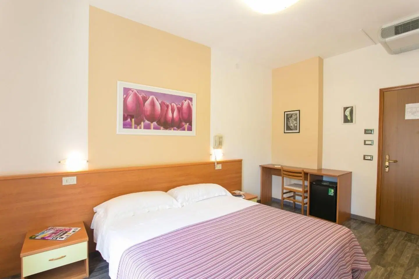 Domingo ROOM_EXAMPLE