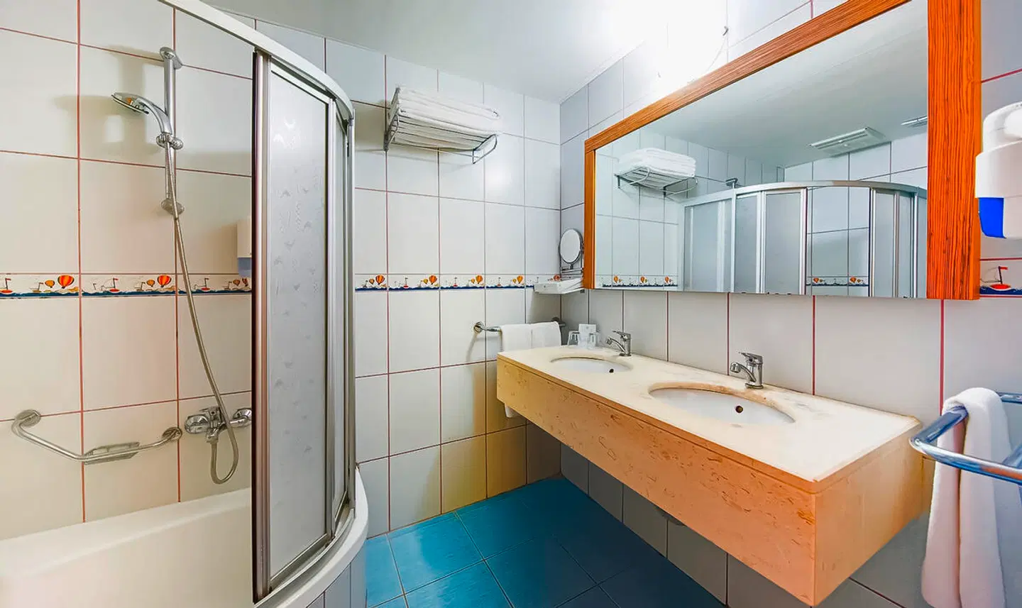 Miarosa Kemer Beach Badezimmer