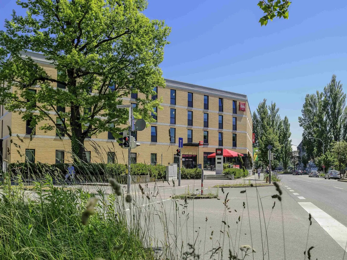 ibis Konstanz EXTERIOR