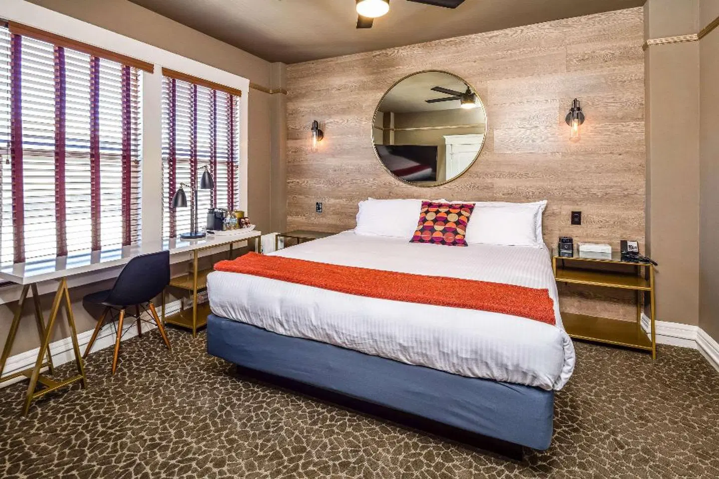 HTL 587, an Ascend Hotel Collection Member ROOM_EXAMPLE