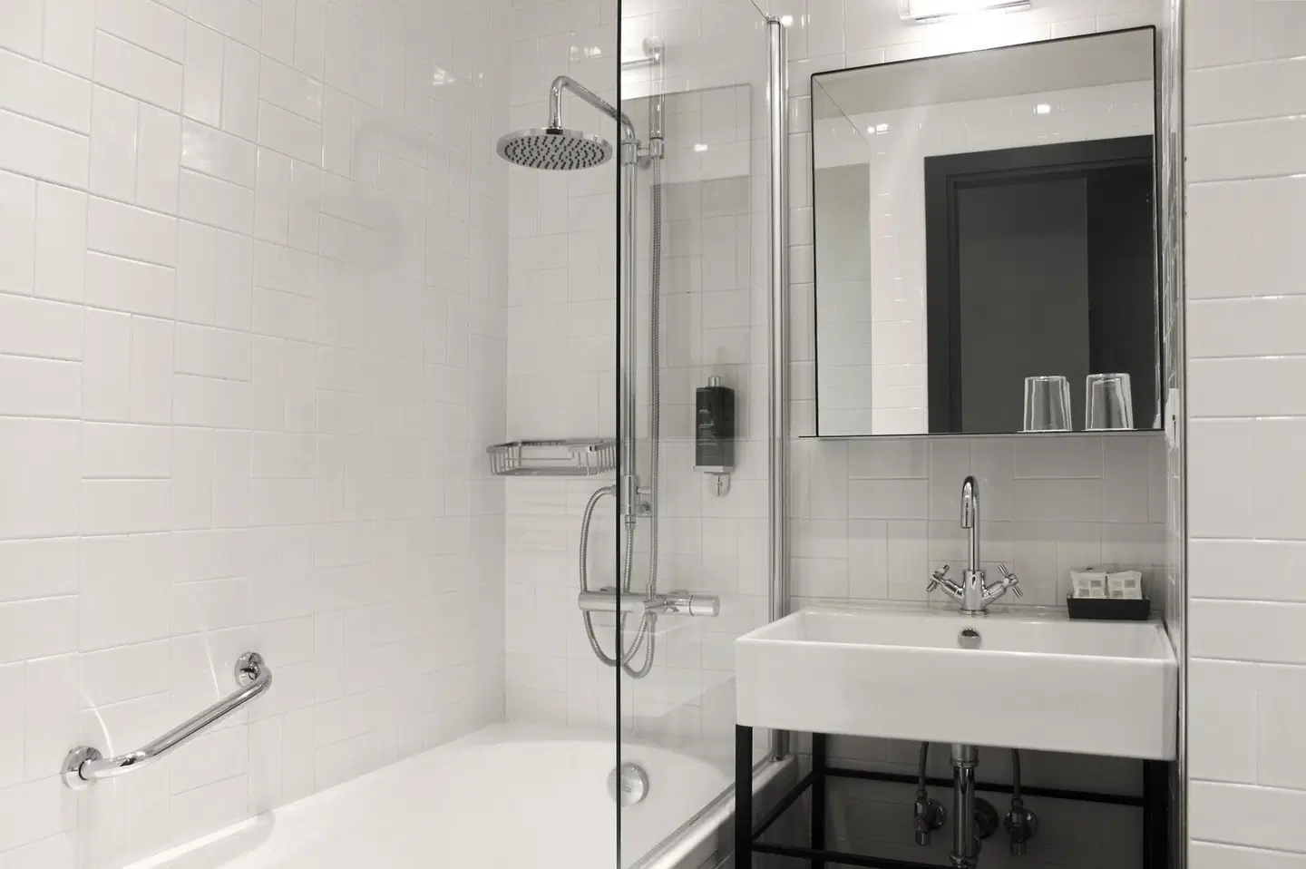 Hotel Joy Badezimmer