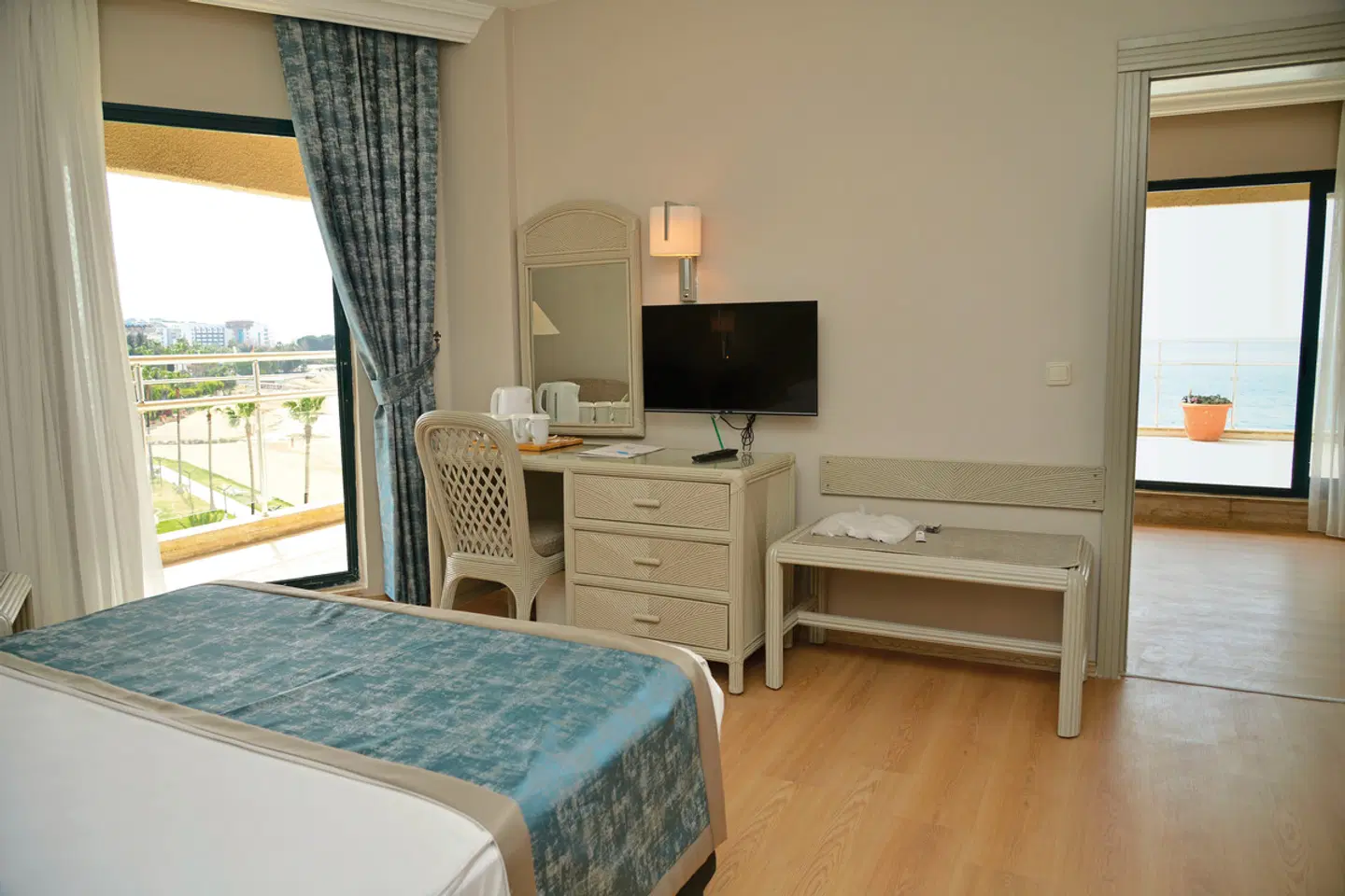 Aska Just In Beach ROOM_EXAMPLE