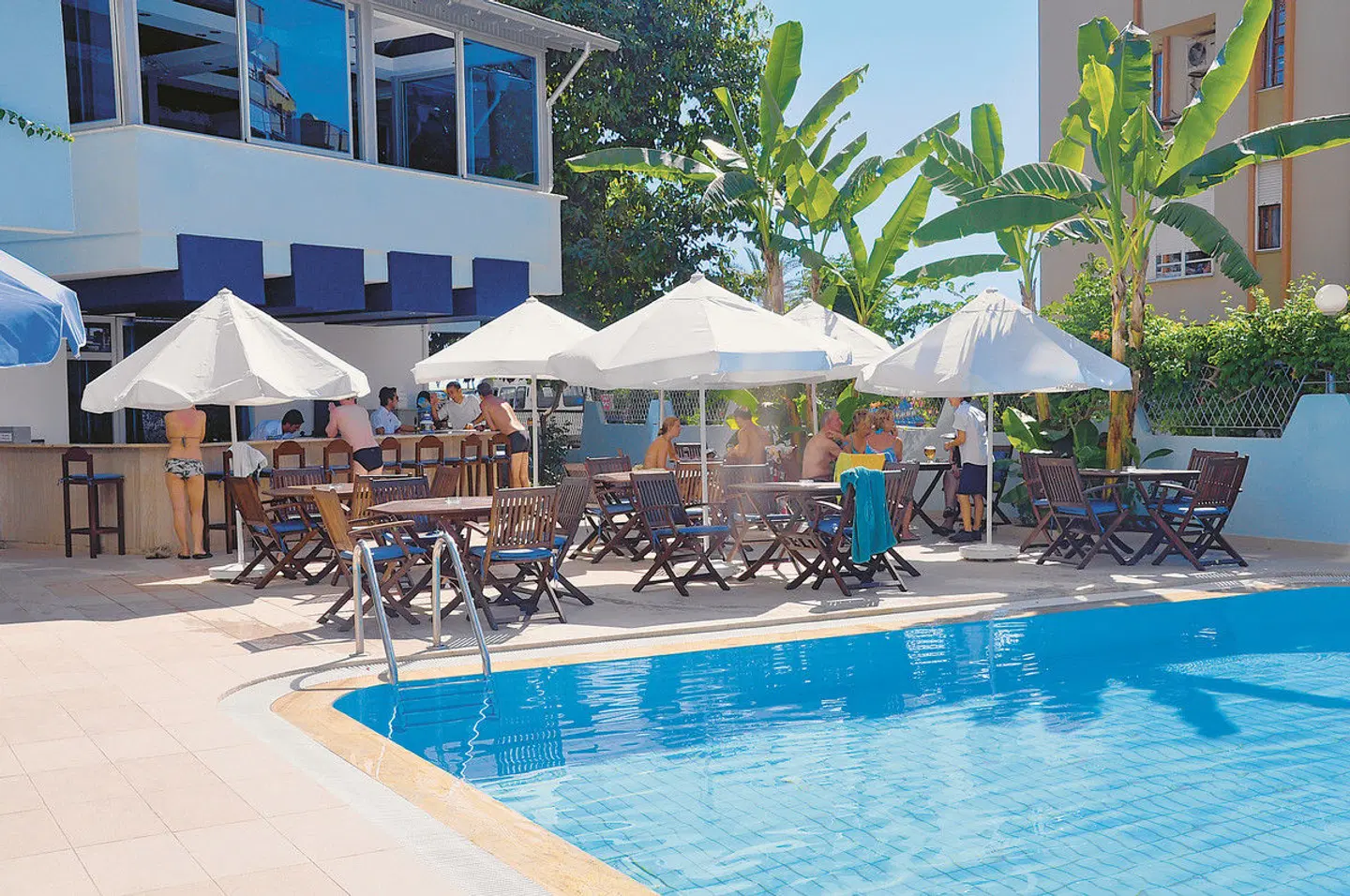 Blue Diamond Alya OUTDOOR_POOL