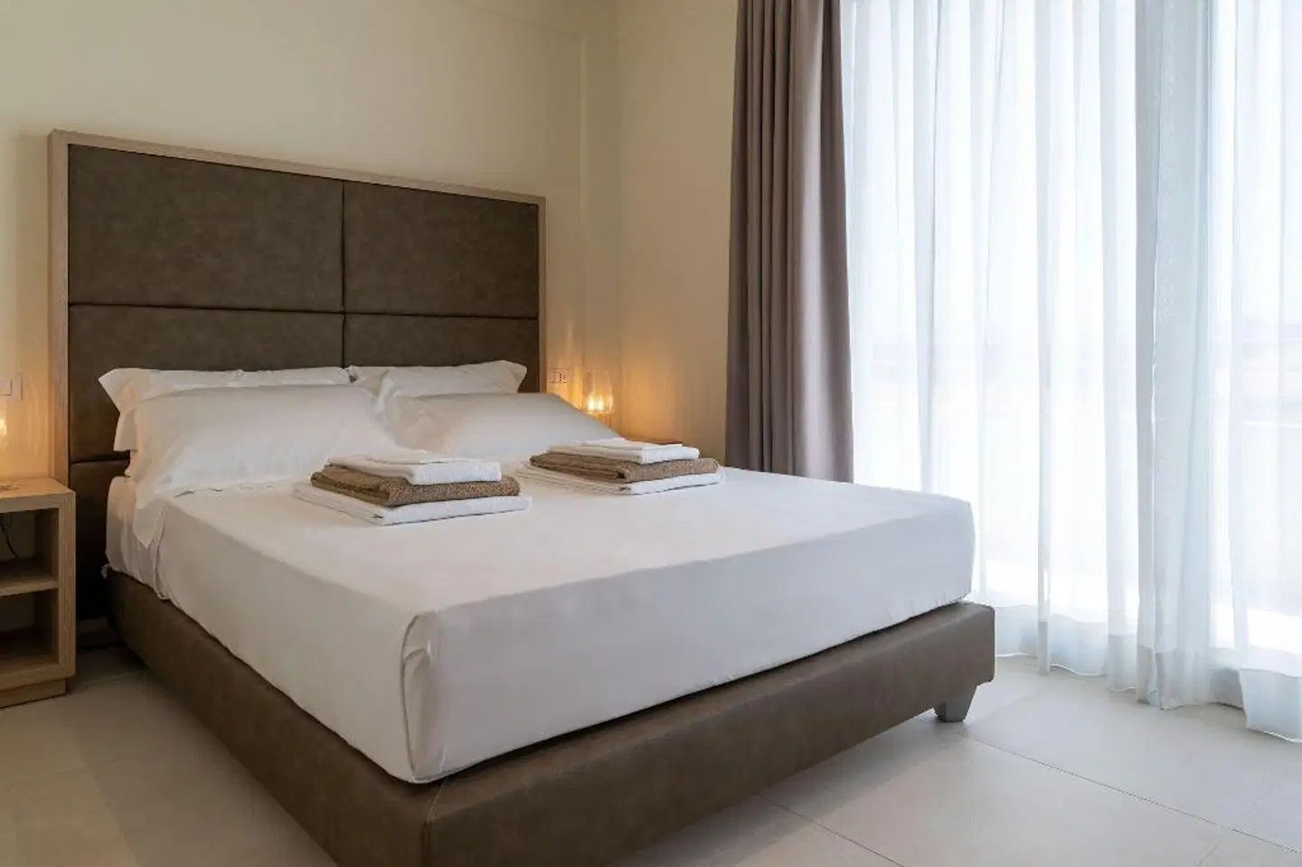 Palace Lido Hotel & Suites ROOM_EXAMPLE