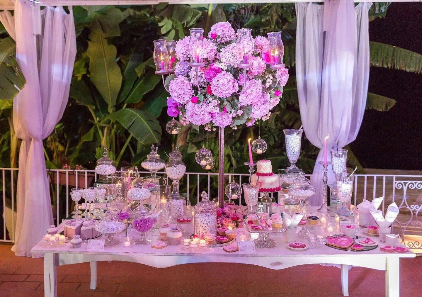 Strand Hotel Delfini Restaurant