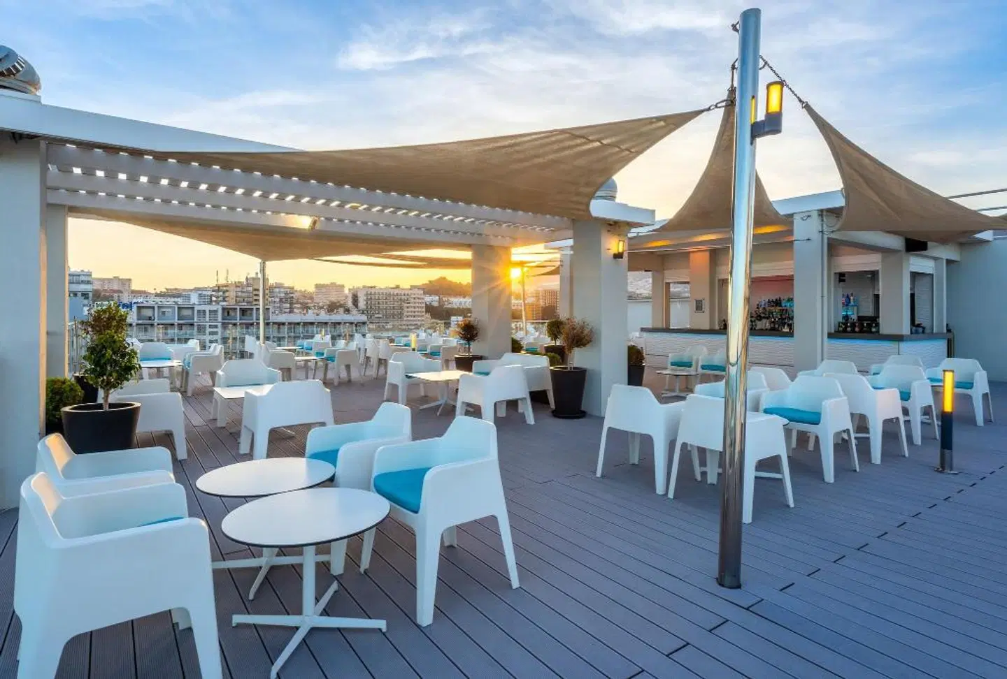 Hotel Las Arenas Affiliated by Meliá Terrasse