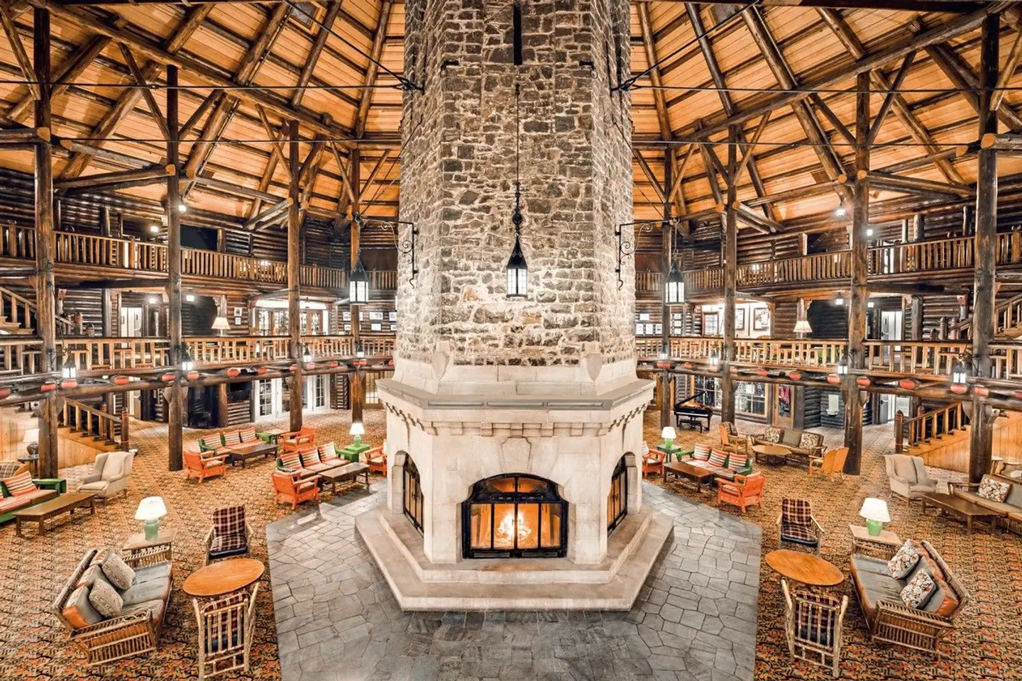 Fairmont Le Chateau Montebello LOUNGE_LOBBY