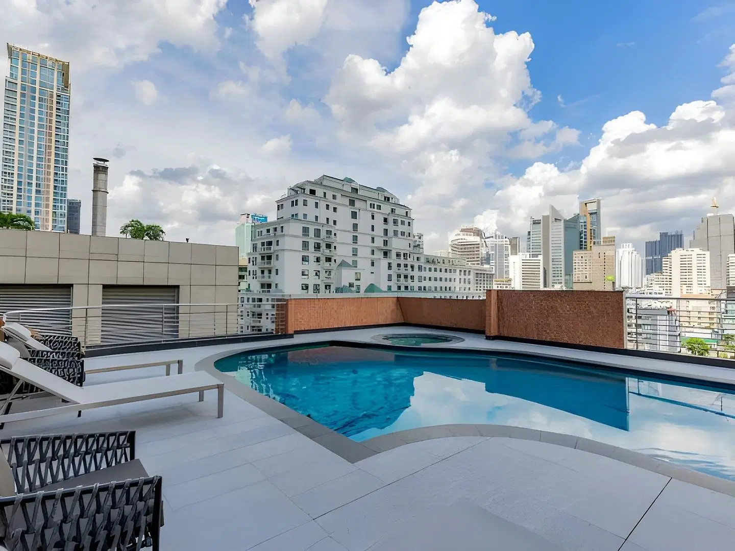 Sukhothai Residence Ruam Ruedi OUTDOOR_POOL