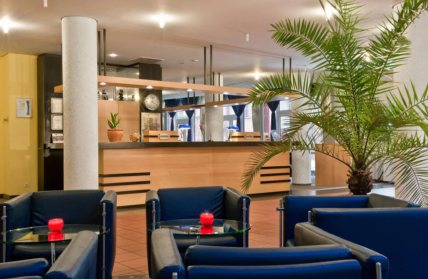 TRYP by Wyndham Halle Bar