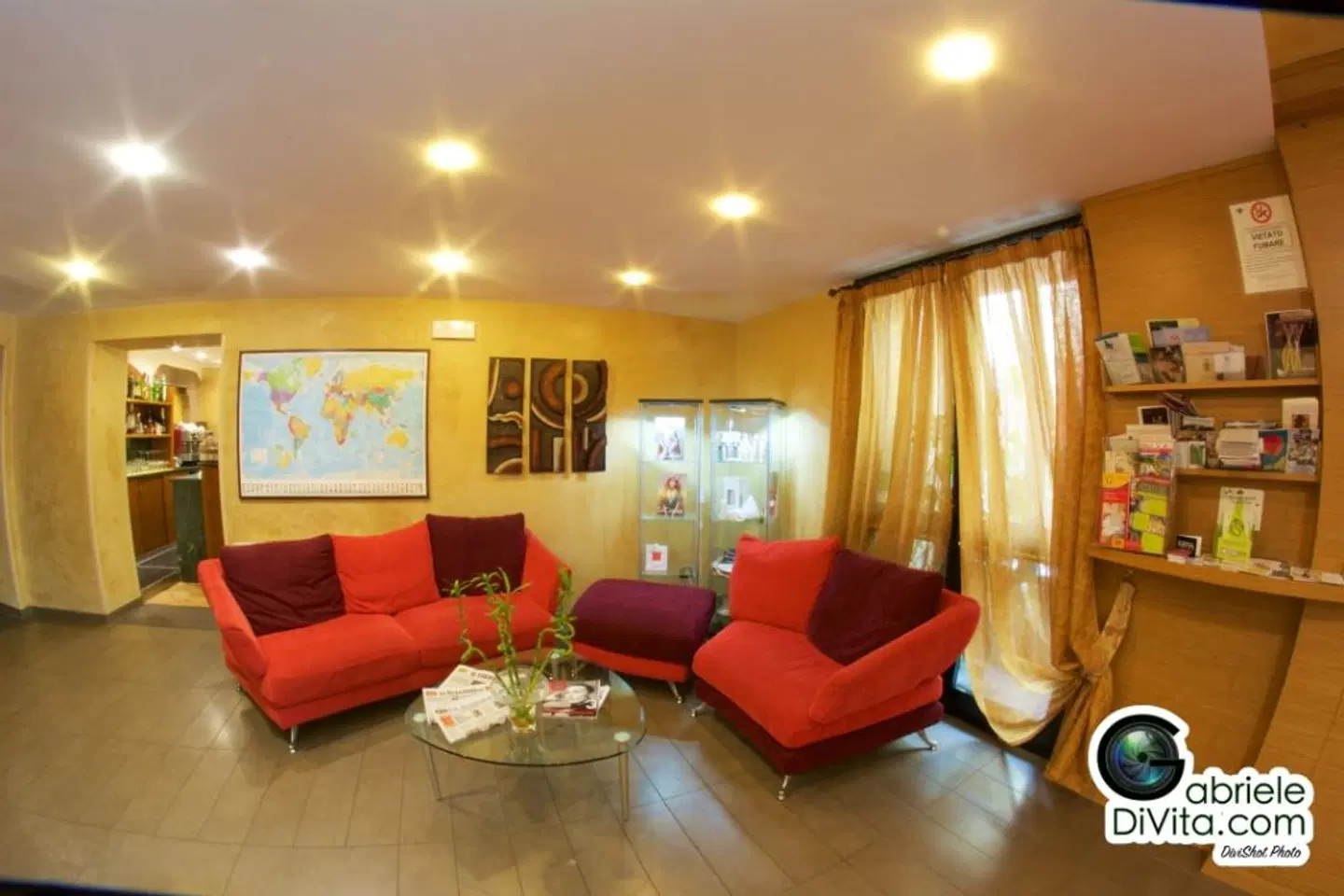 La Luna LOUNGE_LOBBY