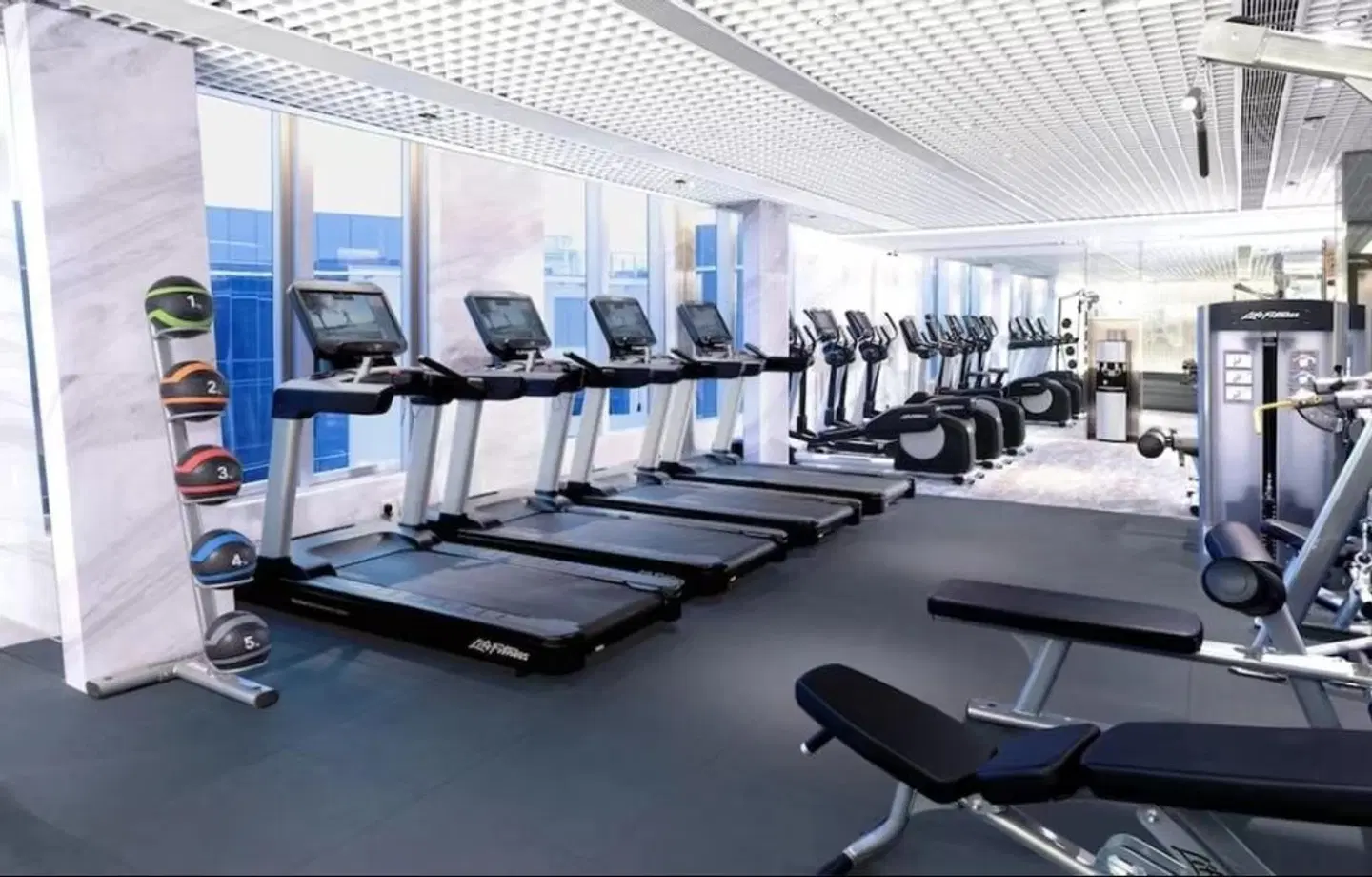 Regala Skycity Hotel SPORTS_AND_LEISURE