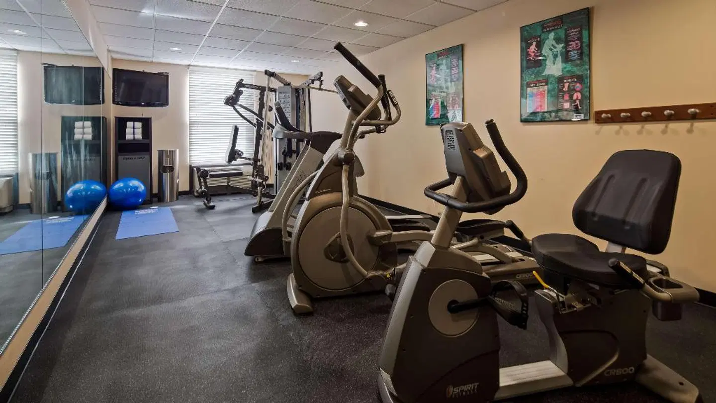 Best Western Plus Belle Meade Inn & Suites SPORTS_AND_LEISURE