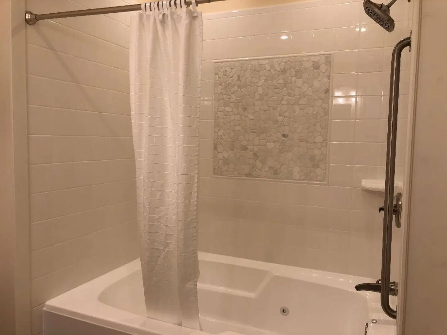 Best Western Grandma's Feather Bed Badezimmer