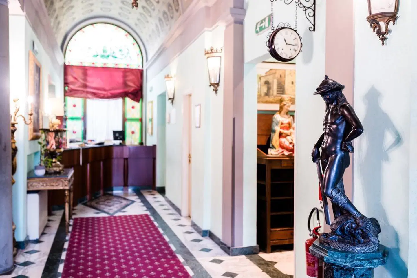 Donatello LOUNGE_LOBBY