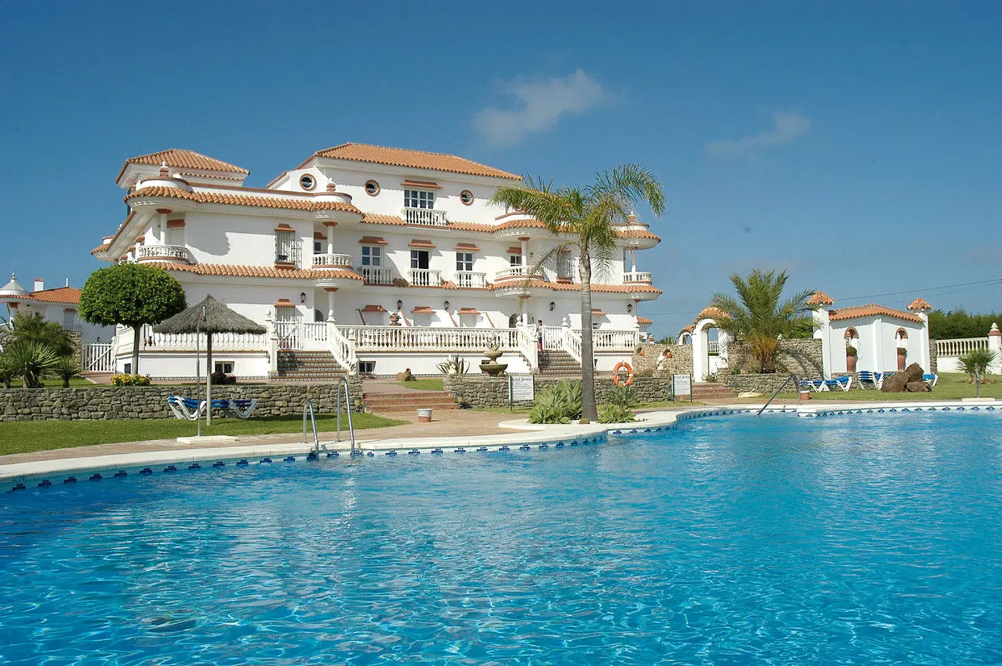 Hotel Diufain OUTDOOR_POOL