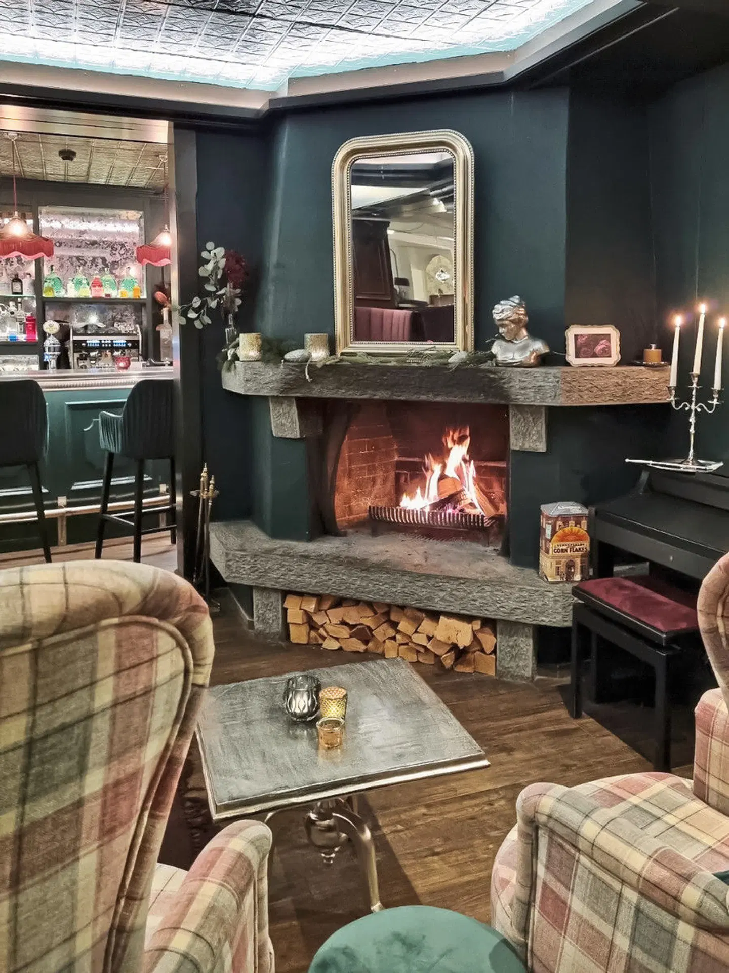 Le Mirabeau Resort & Spa Bar