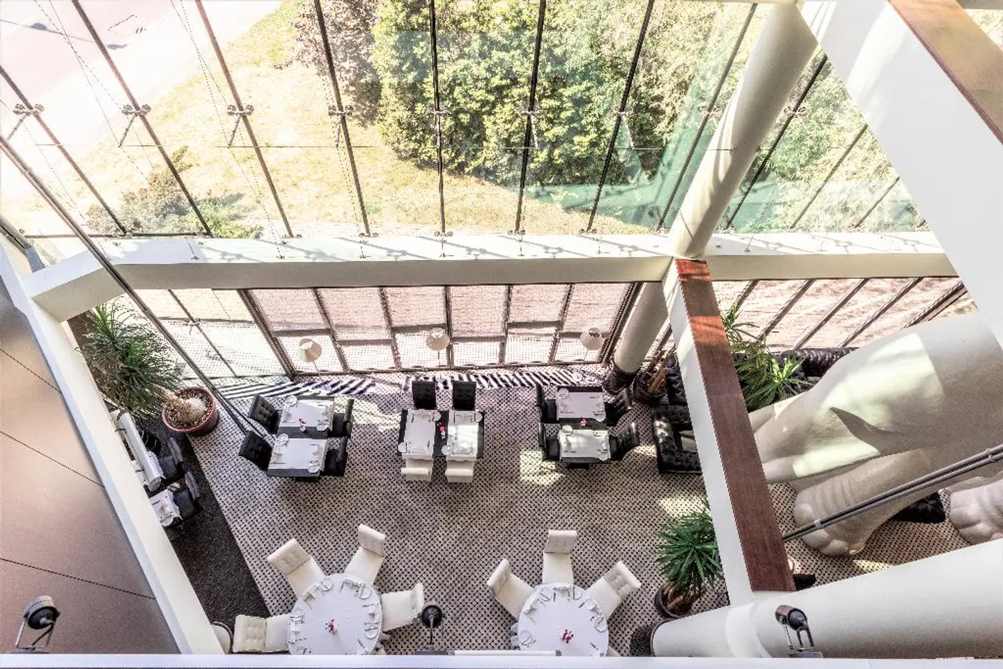 Rixwell Elefant Hotel Terrasse