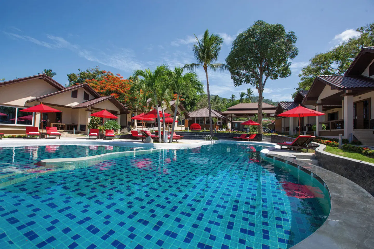 Royal Beach Boutique Resort & Spa OUTDOOR_POOL