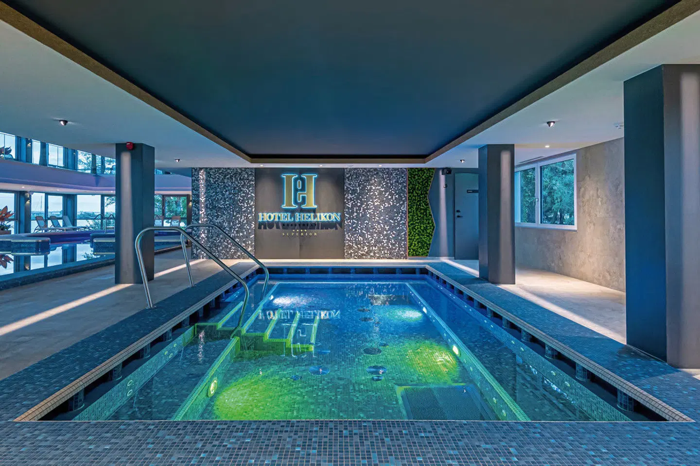 Hotel Helikon Hallenbad