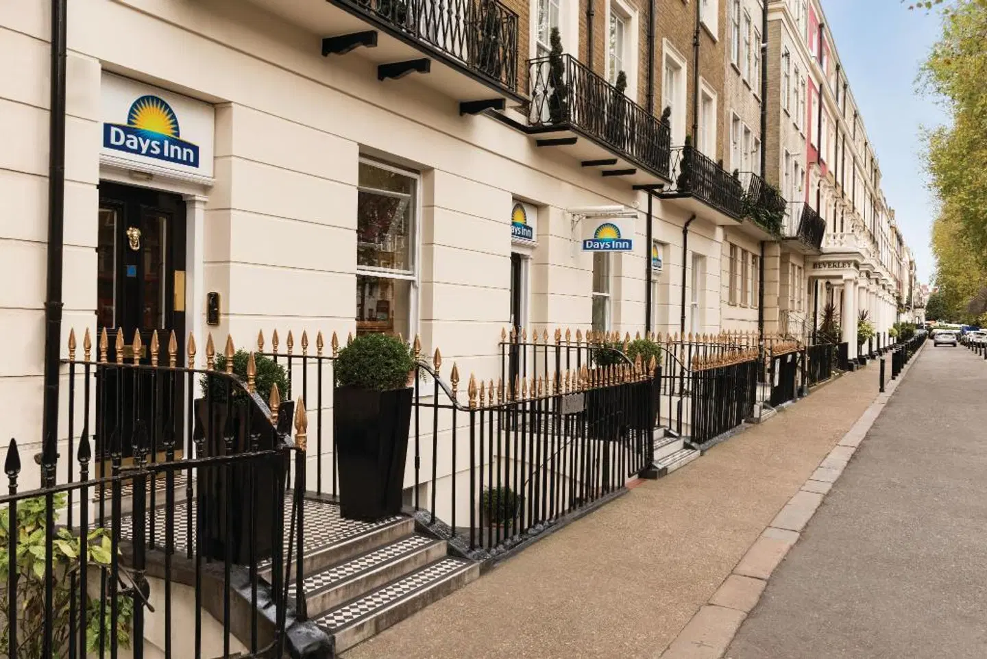 Days Inn by Wyndham London Hyde Park LOUNGE_LOBBY