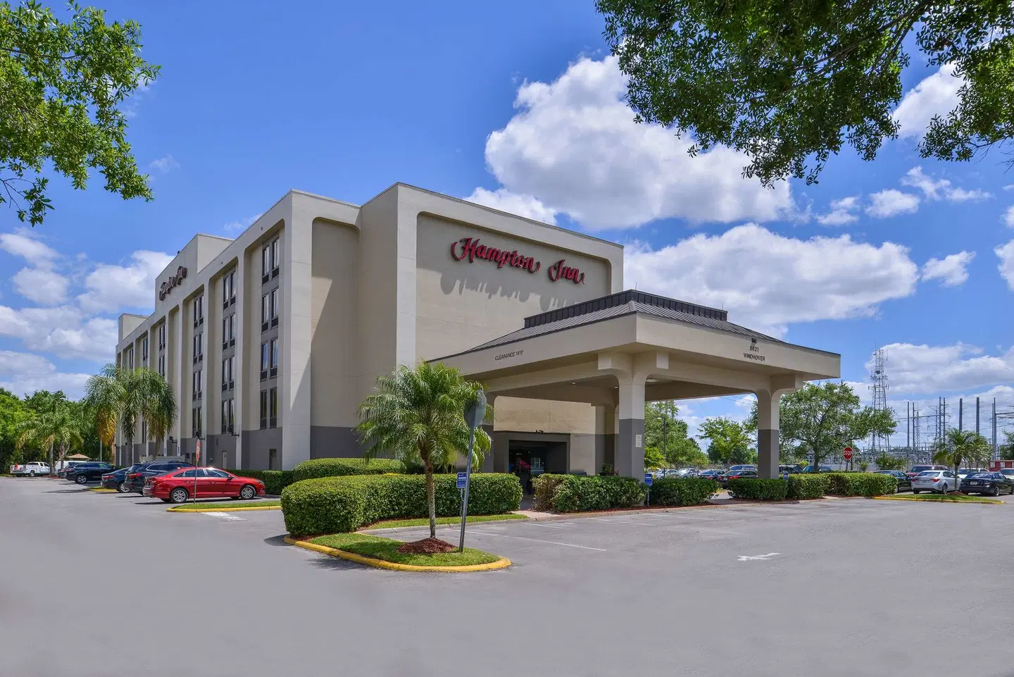 Hampton Inn closest to Universal Orlando EXTERIOR