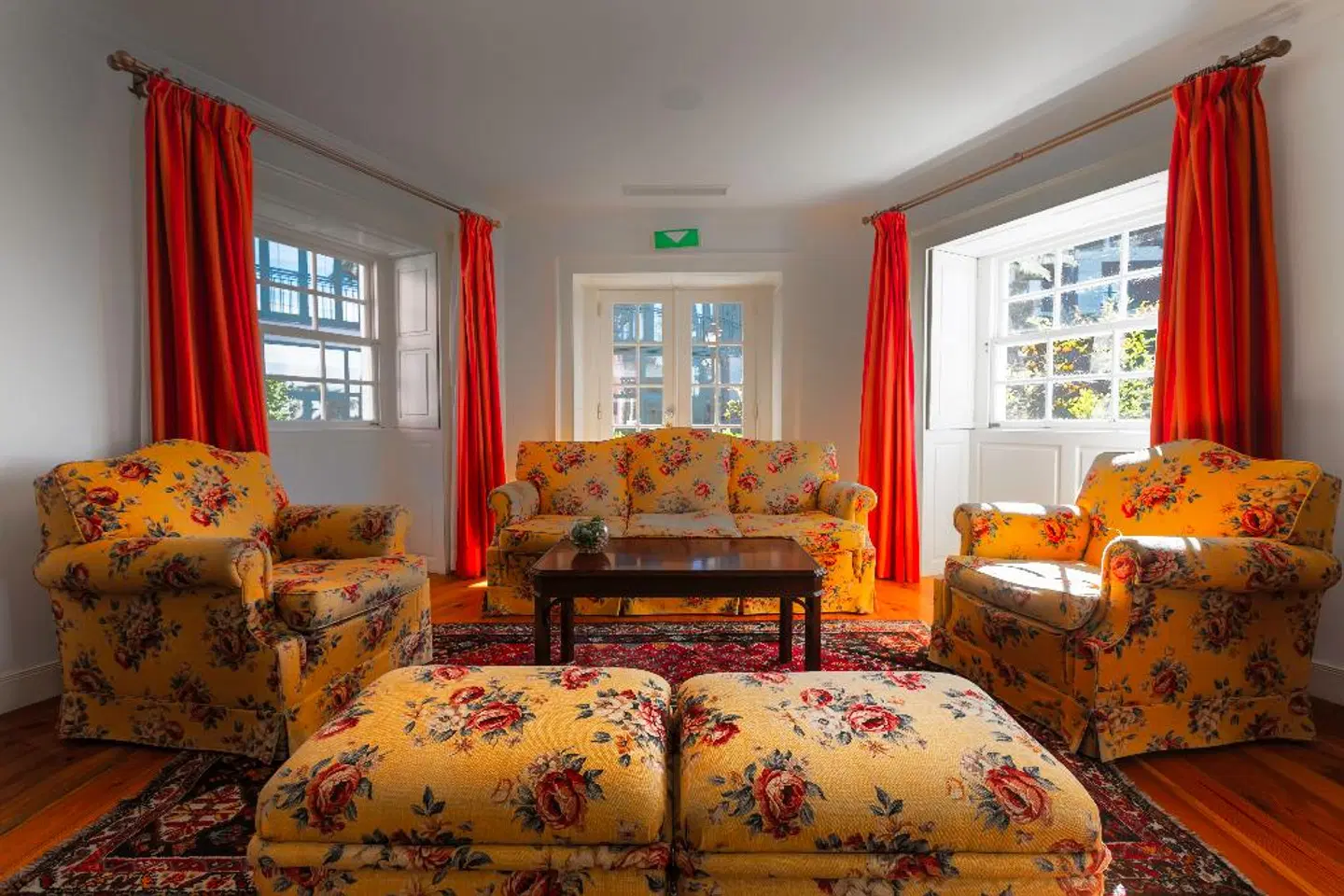 Charming Hotels - Quinta do Monte Panoramic Gardens ROOM_EXAMPLE