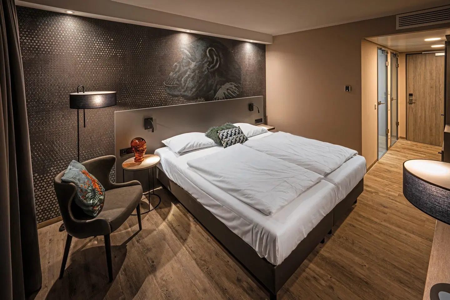 LOGINN Hotel Stuttgart Zuffenhausen ROOM_EXAMPLE