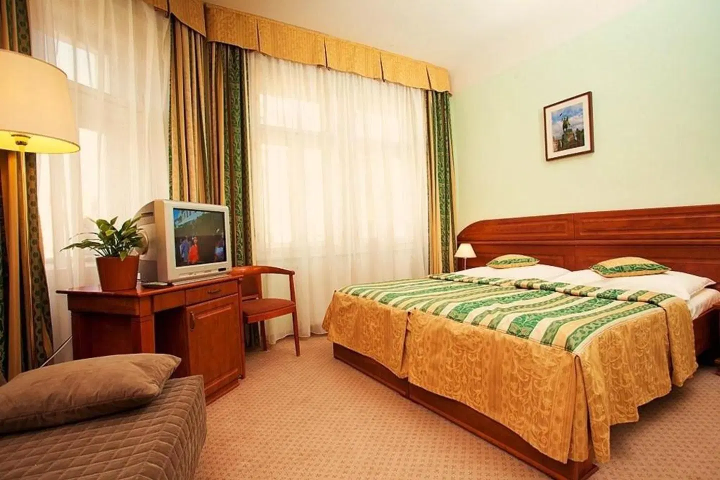 U Divadla ROOM_EXAMPLE