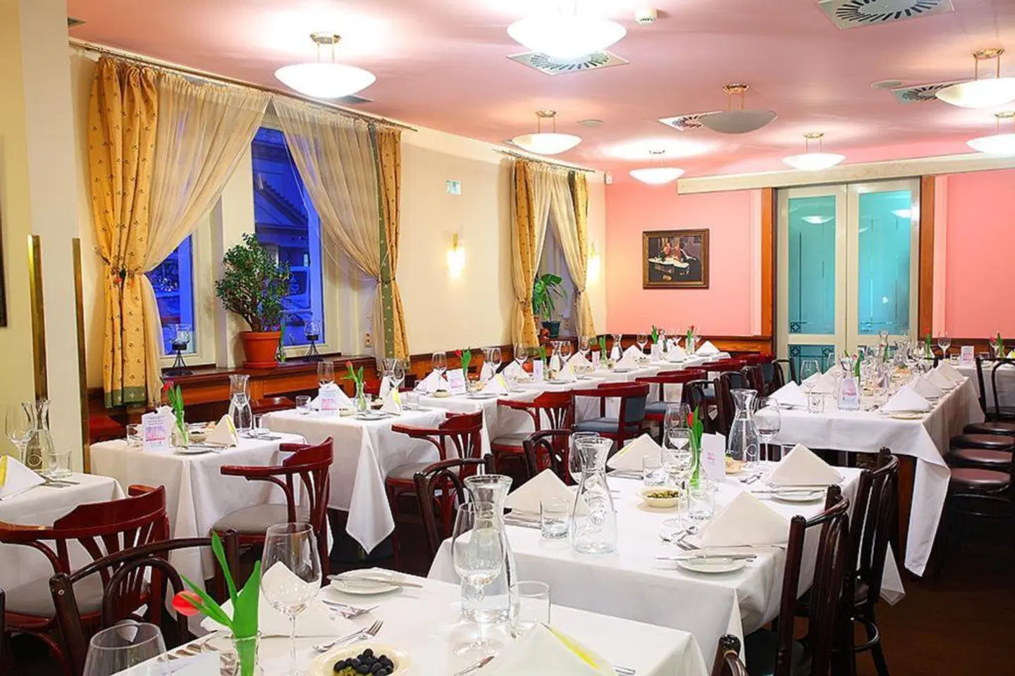 U Divadla Restaurant