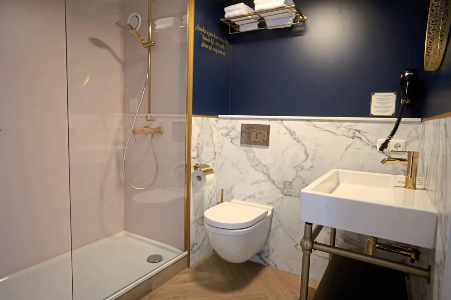 Efteling Wonder Hotel Badezimmer