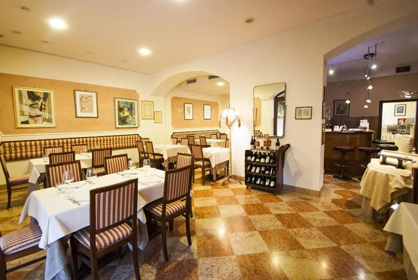 Alla Rocca Hotel Conference & Restaurant Bar