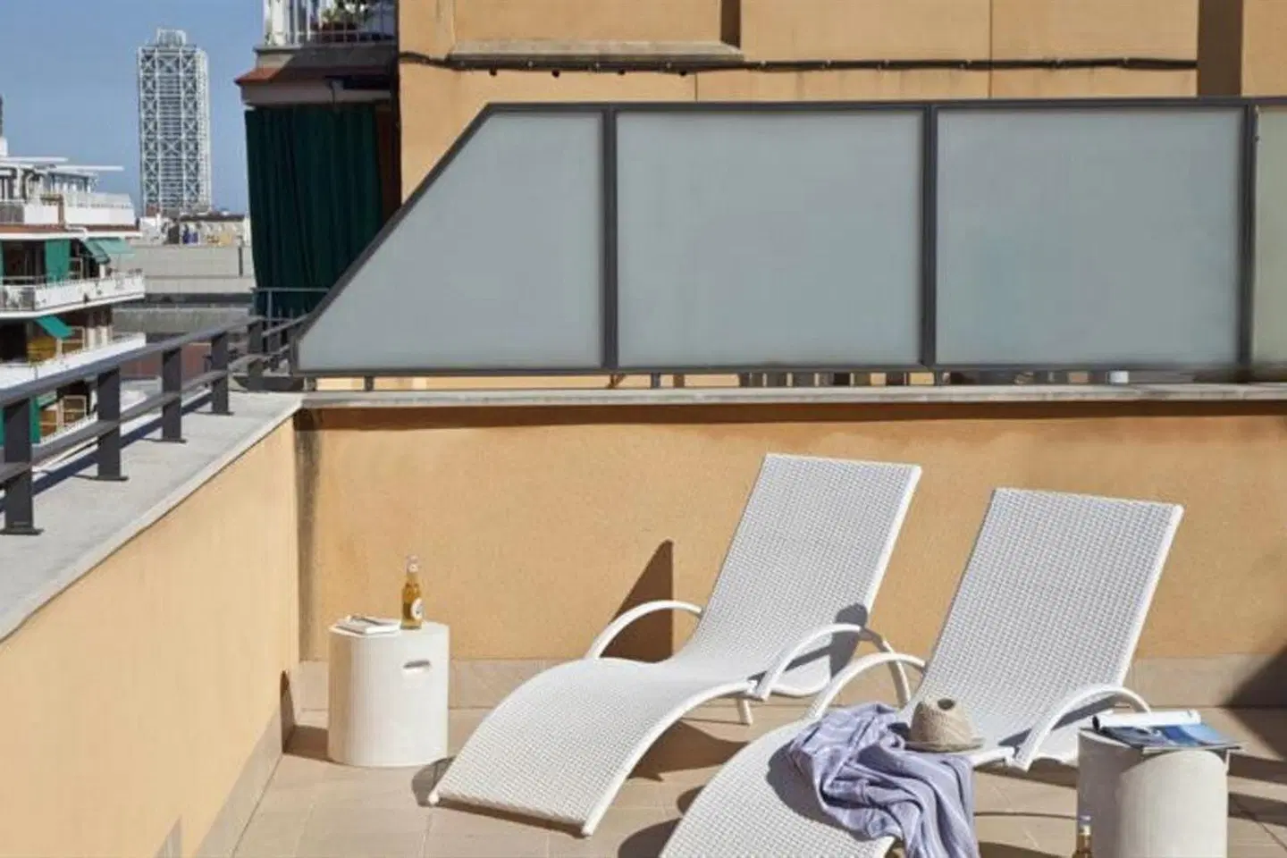 AinB Sagrada Familia Apartments Terrasse